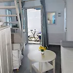 Anthousa Szálloda