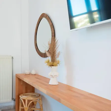 ホテル Anthousa 2*