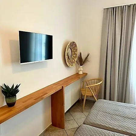 Hotel Anthousa