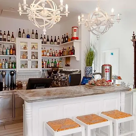 Hotel Anthousa 2*