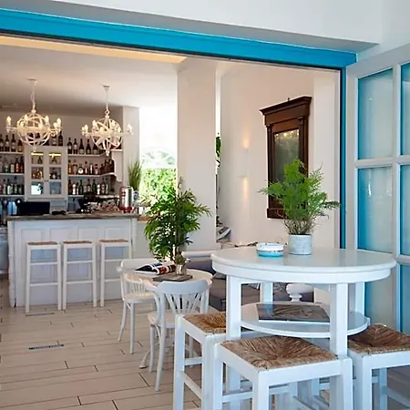 Anthousa Hotel